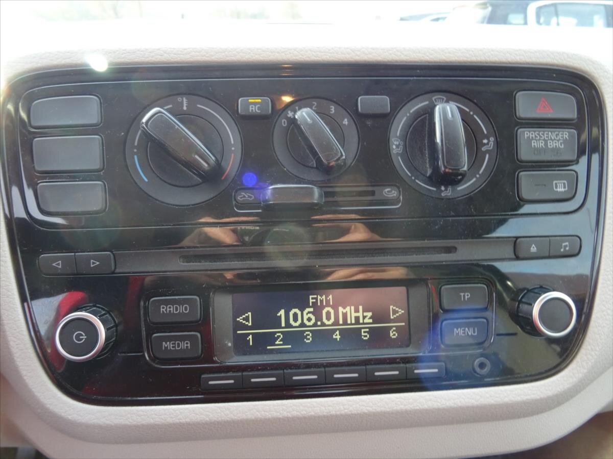 Volkswagen up! Hatchback 999,0 44 kw