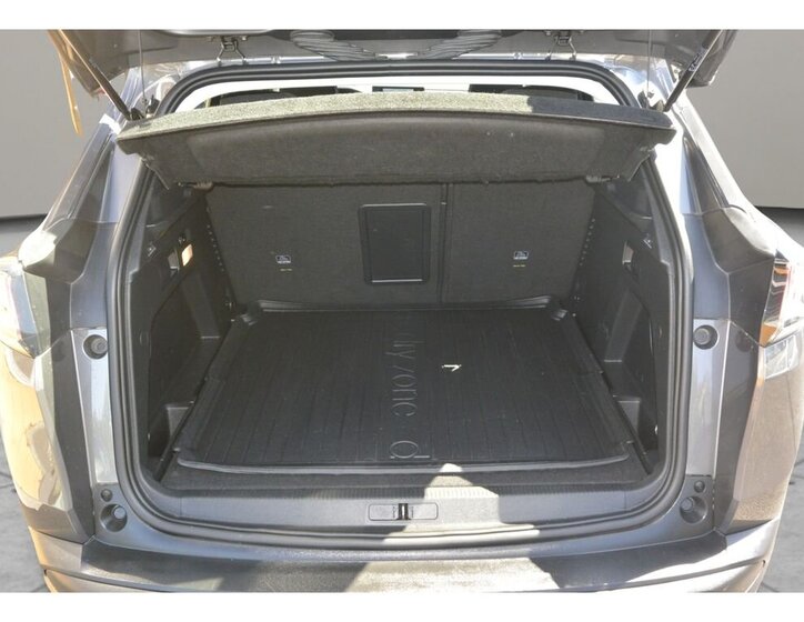 Peugeot 3008 SUV / Terénní 1,2 l 96 kw
