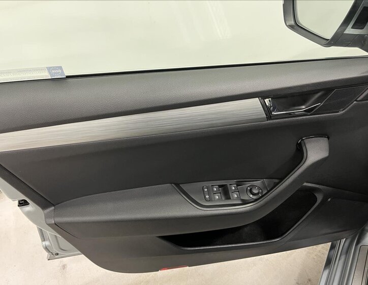 Škoda Superb Kombi 1,5 l 110 kw