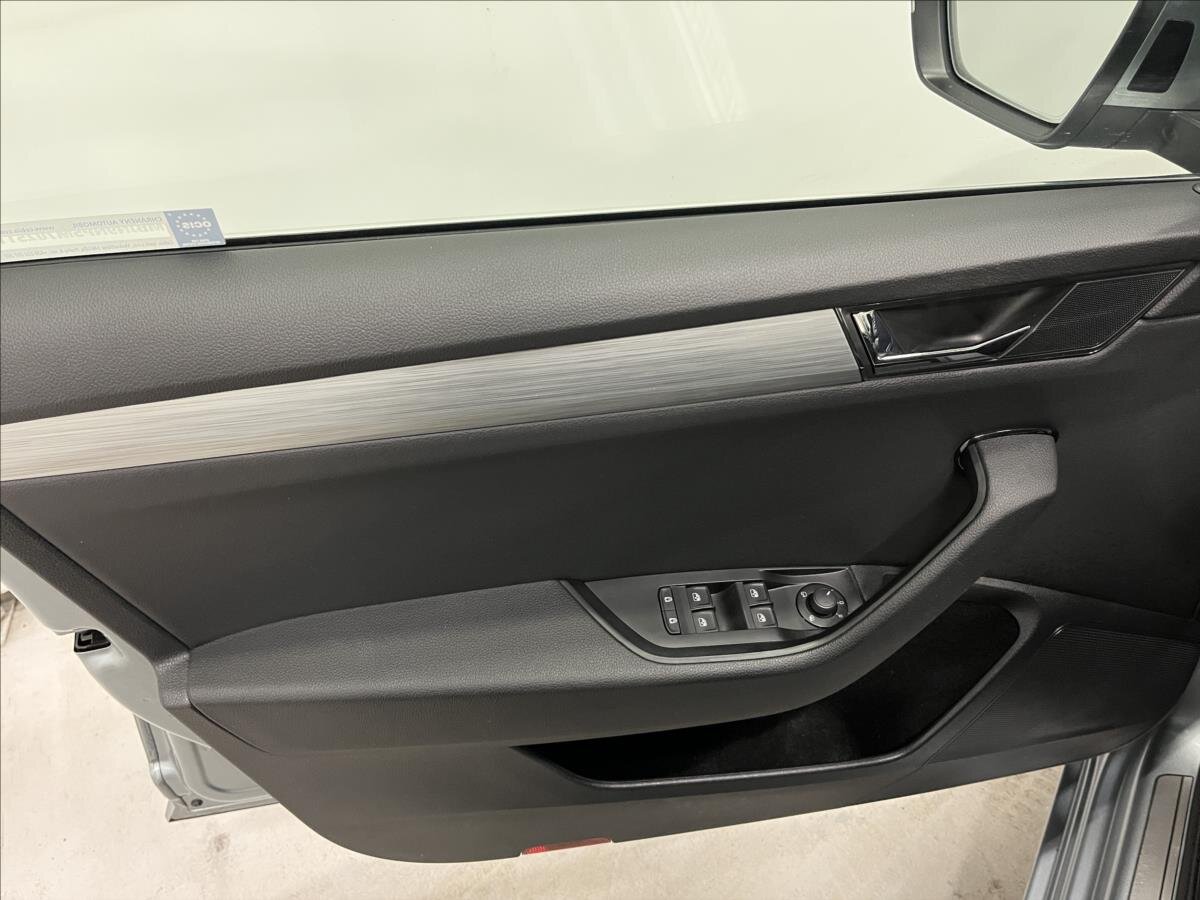 Škoda Superb Kombi 1,5 l 110 kw