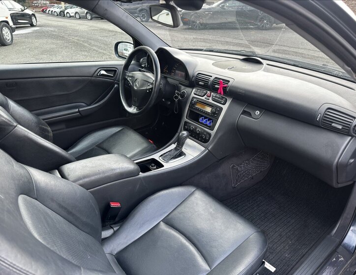 Mercedes-Benz Třídy C Kupé 2,0 l 120 kw