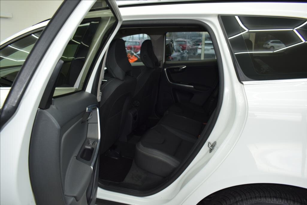 Volvo XC60 SUV 2,4 l 133 kw