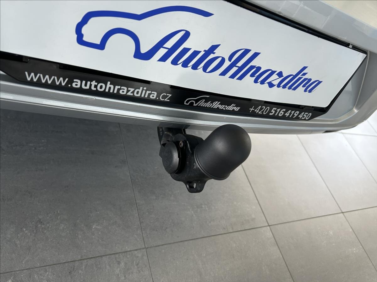 Volkswagen Passat Sedan / Limuzína 1,4 l 110 kw