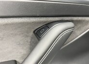 Tesla Model 3 Sedan / Limuzína 0,0 239 kw