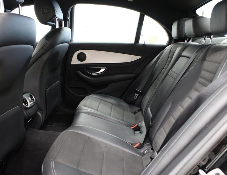 Mercedes-Benz Třídy E 14