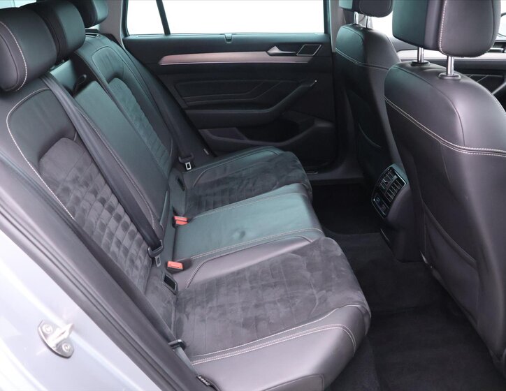 Volkswagen Passat Kombi 2,0 l 140 kw