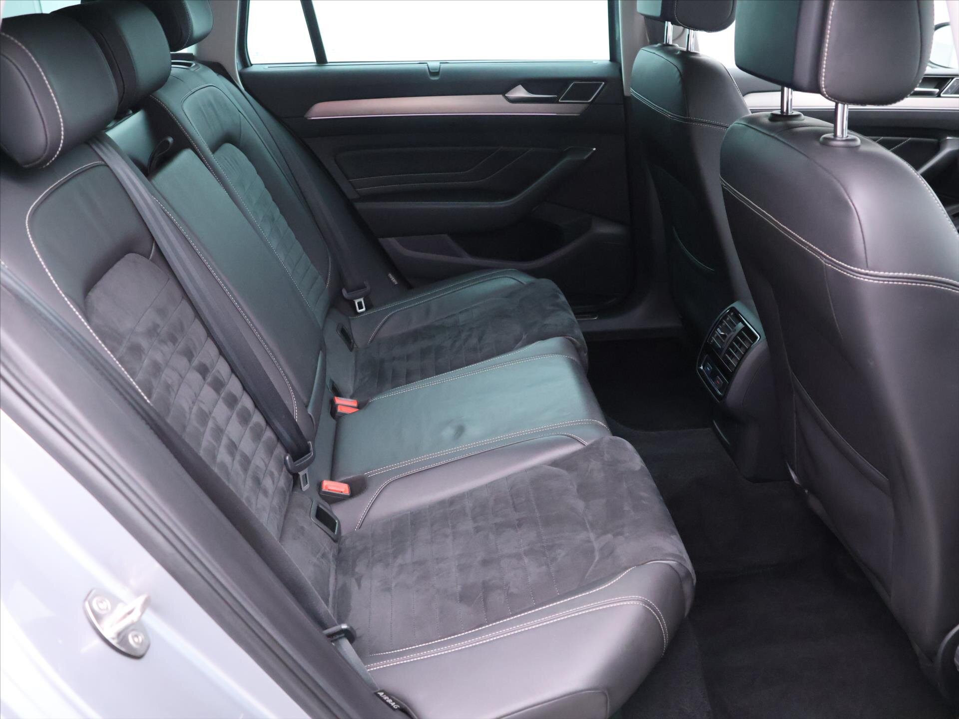 Volkswagen Passat Kombi 2,0 l 140 kw