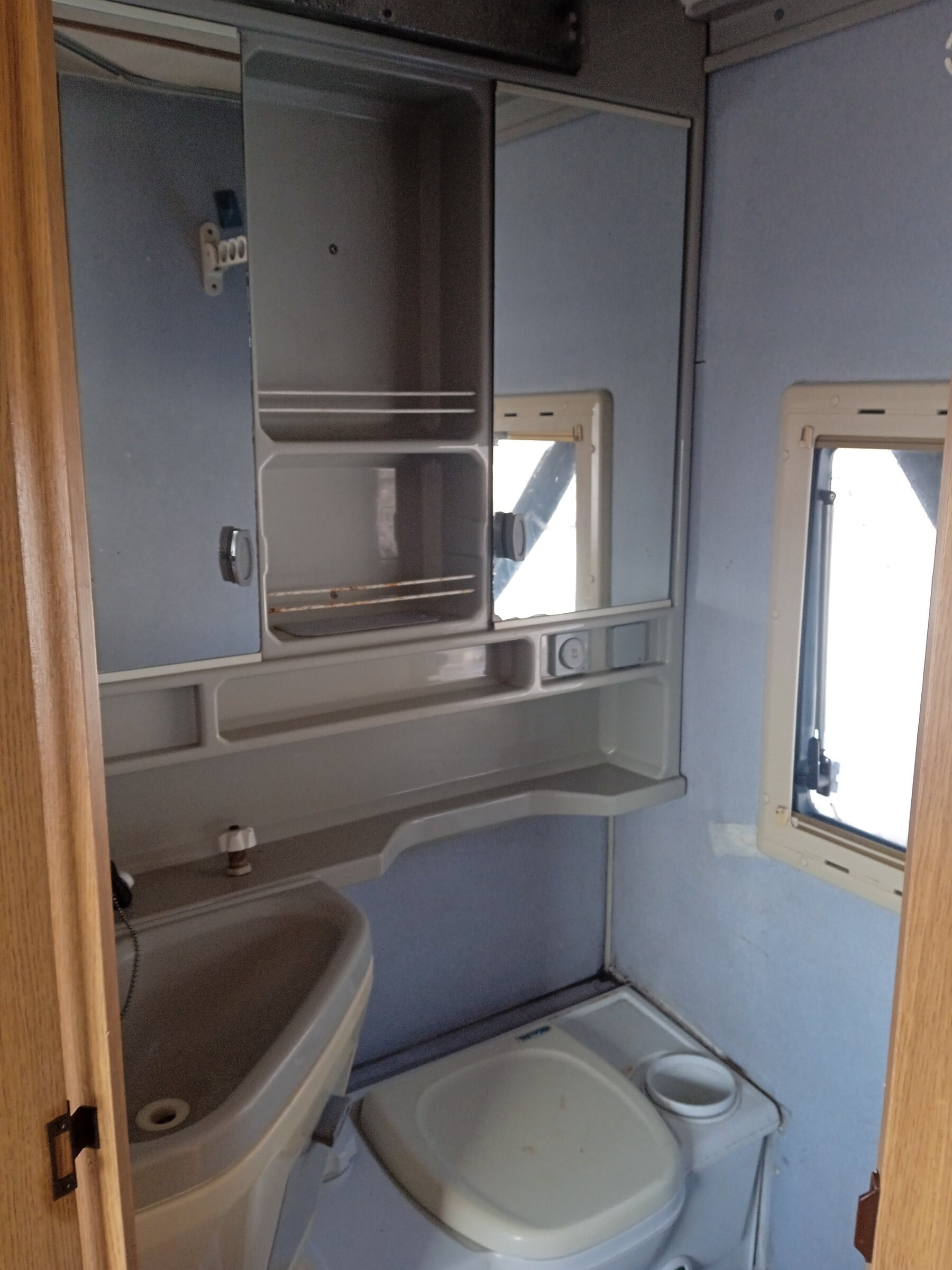 Fiat Ducato VAN-Minibus 2,5 l 70 kw