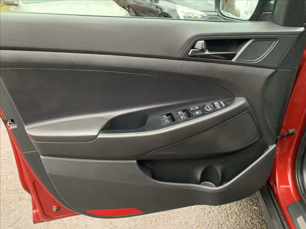 Hyundai Tucson SUV / Terénní 1,6 l 100 kw