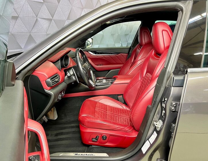 Maserati Levante SUV / Terénní 3,0 l 316 kw