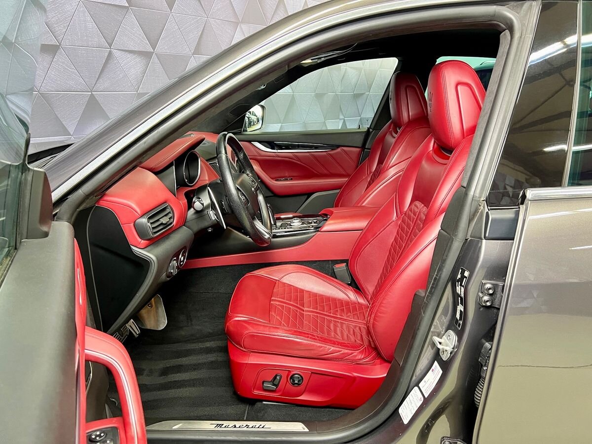 Maserati Levante SUV / Terénní 3,0 l 316 kw