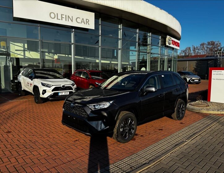 Toyota RAV4 SUV 2,5 l 131 kw