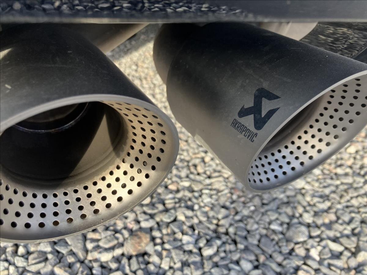 Volkswagen Golf Hatchback 2,0 l 245 kw