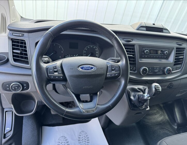 Ford Transit Custom Skříň 2,0 l 77 kw