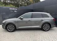 Audi Q7 5