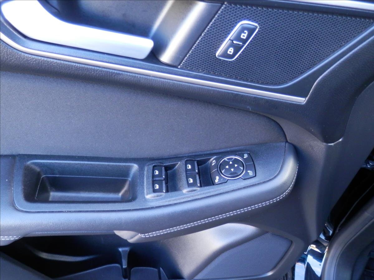 Ford S-MAX MPV 2,0 l 110 kw