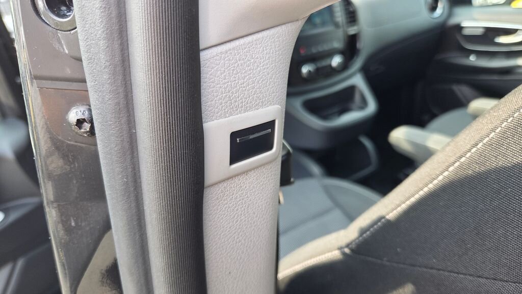 Mercedes-Benz Vito VAN / Minibus 2,0 l 174 kw