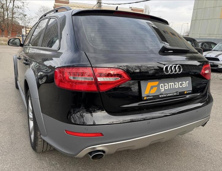 Audi A4 Allroad 8