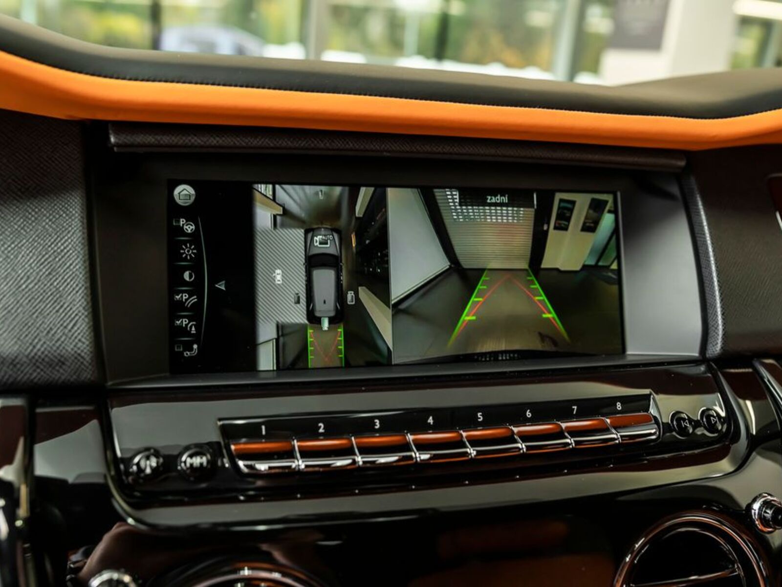 Rolls-Royce Cullinan 21