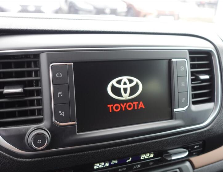 Toyota ProAce Verso 19