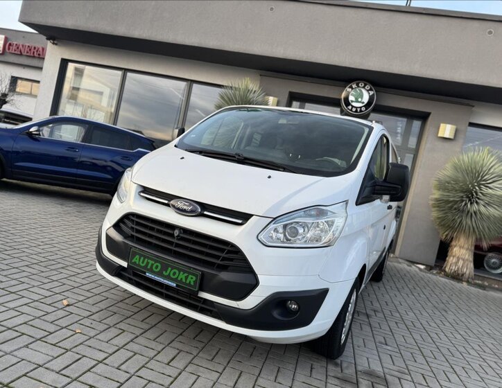 Ford Transit Custom 1