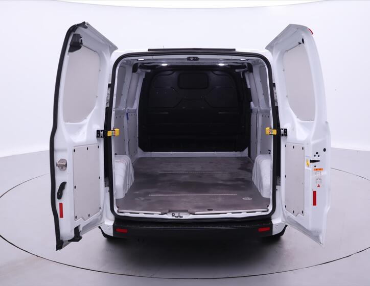 Ford Transit Custom 9