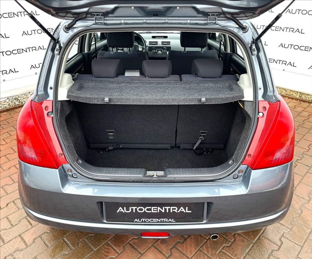 Suzuki Swift Hatchback 1,3 l 67 kw