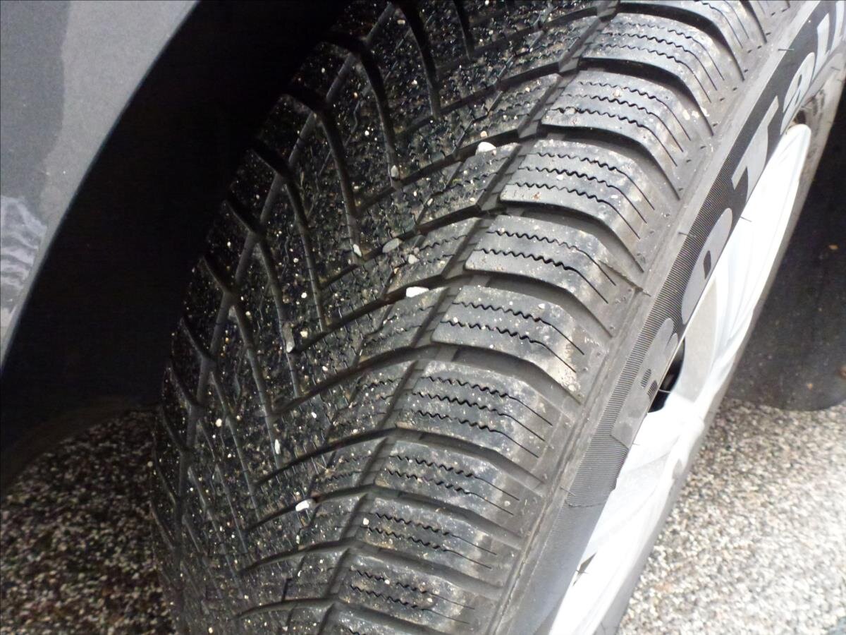 Volkswagen Sharan Kombi 2,0 l 125 kw