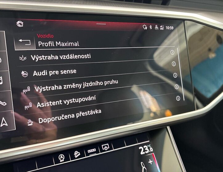 Audi A6 Allroad Kombi 3,0 l 253 kw