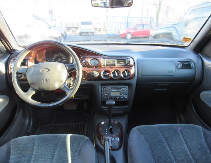 Ford Escort 11