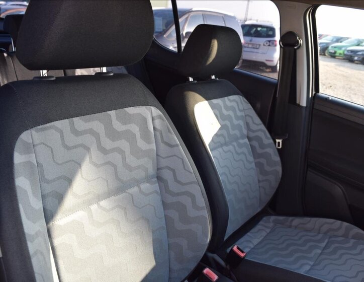 Škoda Fabia Hatchback 1,2 l 44 kw