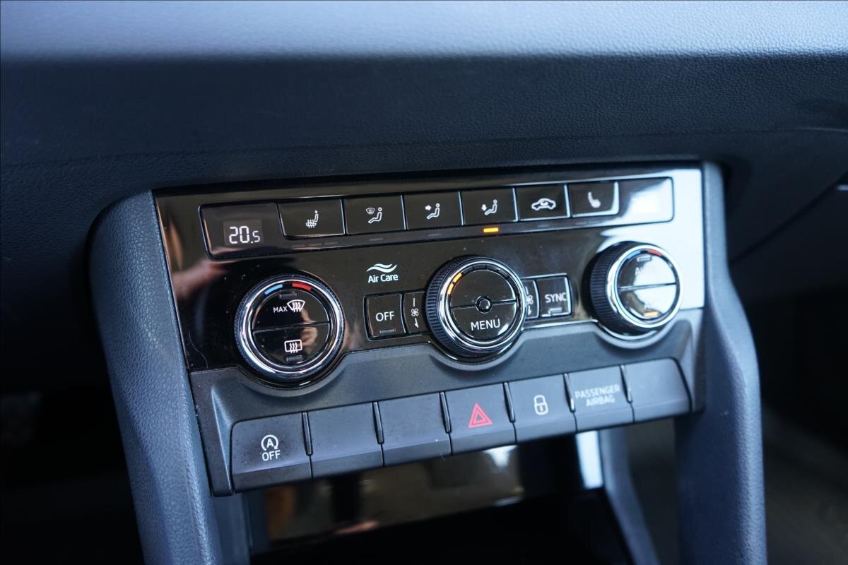 Škoda Karoq SUV 1,5 l 110 kw