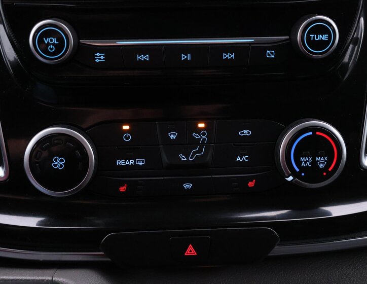 Ford Tourneo Custom Kombi 2,0 l 125 kw