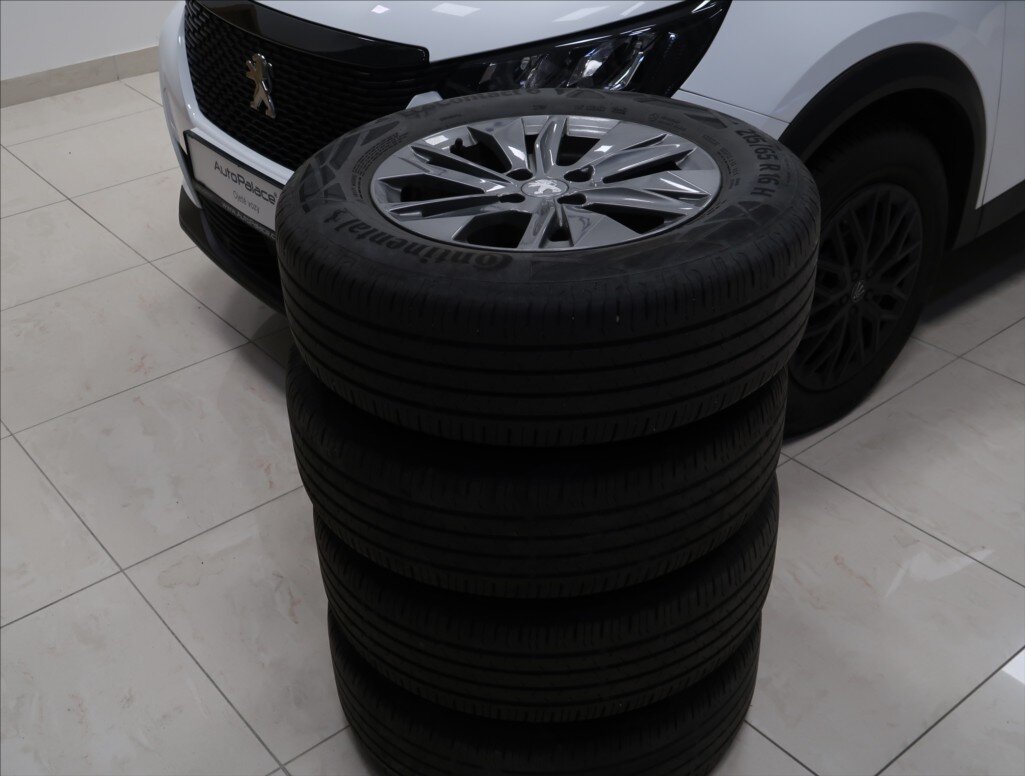 Peugeot 2008 SUV / Terénní 1,2 l 74 kw