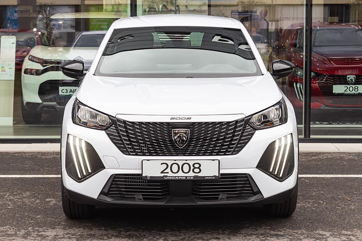 Peugeot 2008 SUV 1,2 l 81 kw