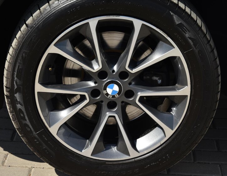 BMW X5 SUV / Terénní 3,0 l 204 kw