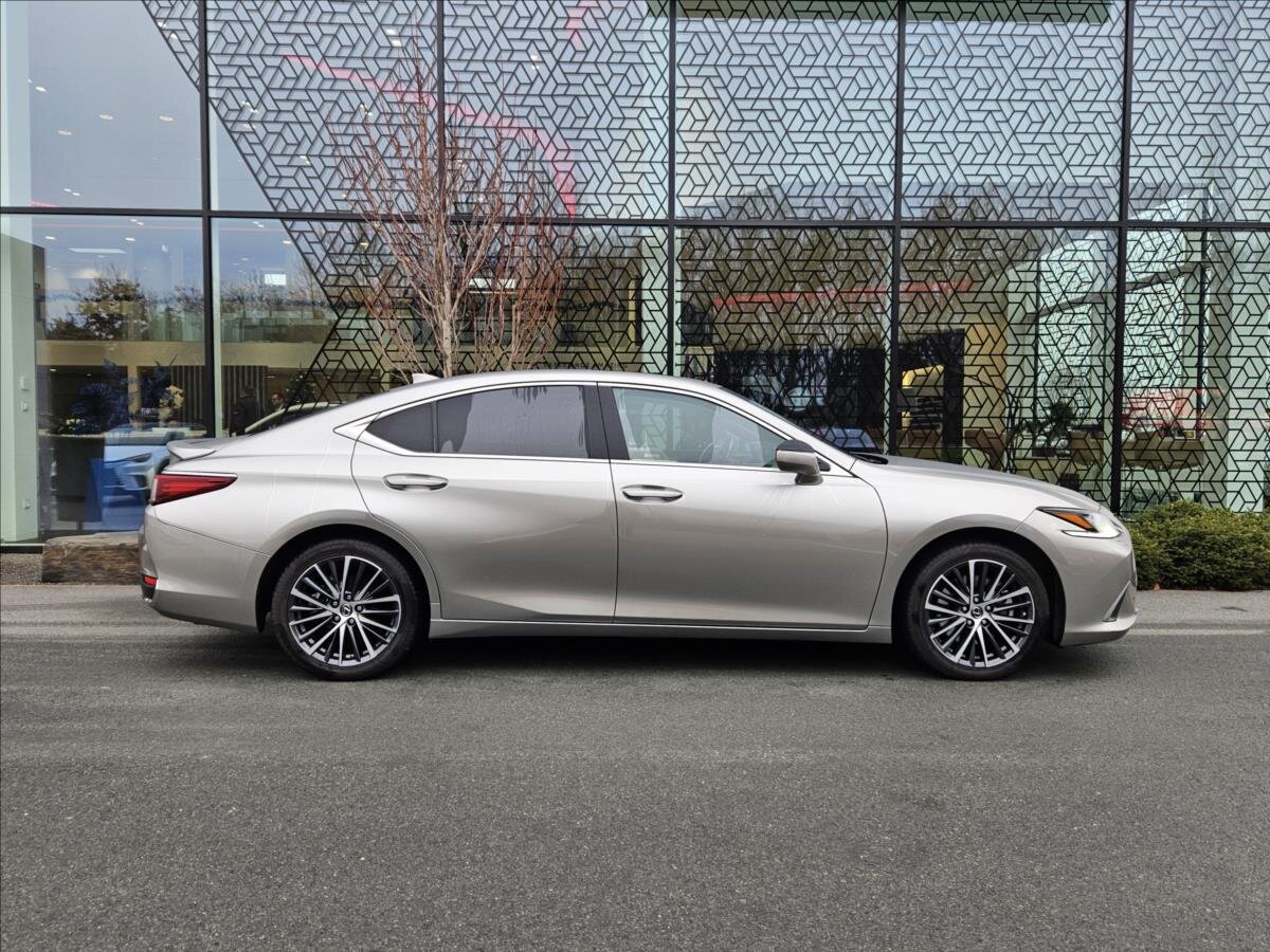 Lexus ES 300h