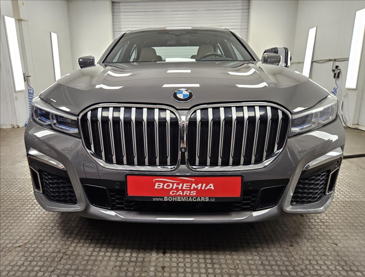 BMW Řada 7 Sedan / Limuzína 3,0 l 195 kw