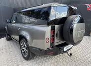 Land Rover Defender 6