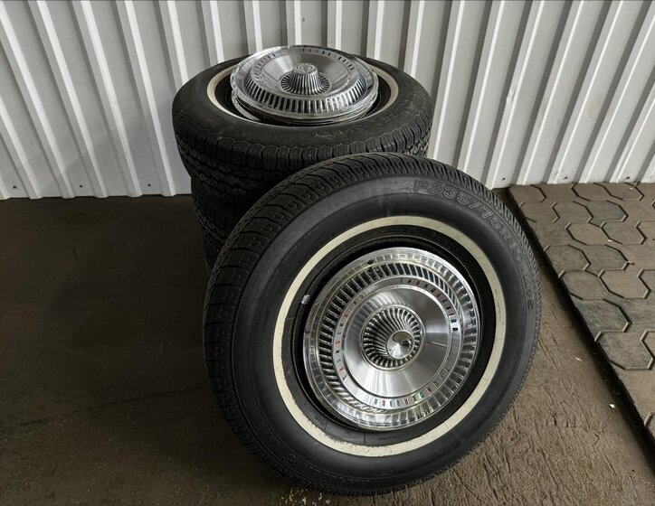 Ford Thunderbird Kupé 6,4 l 224 kw