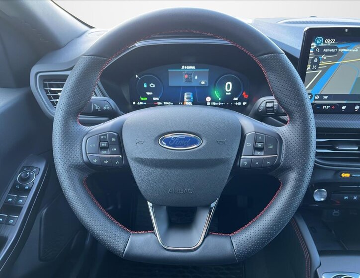 Ford Kuga SUV / Terénní 2,5 l 134 kw