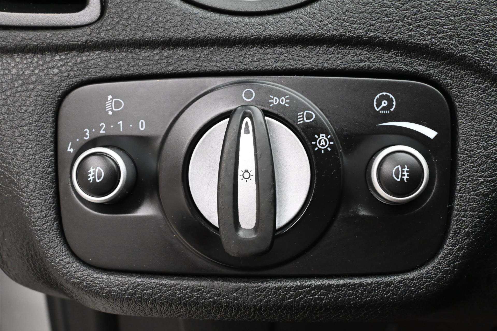 Ford S-MAX MPV 2,0 l 103 kw