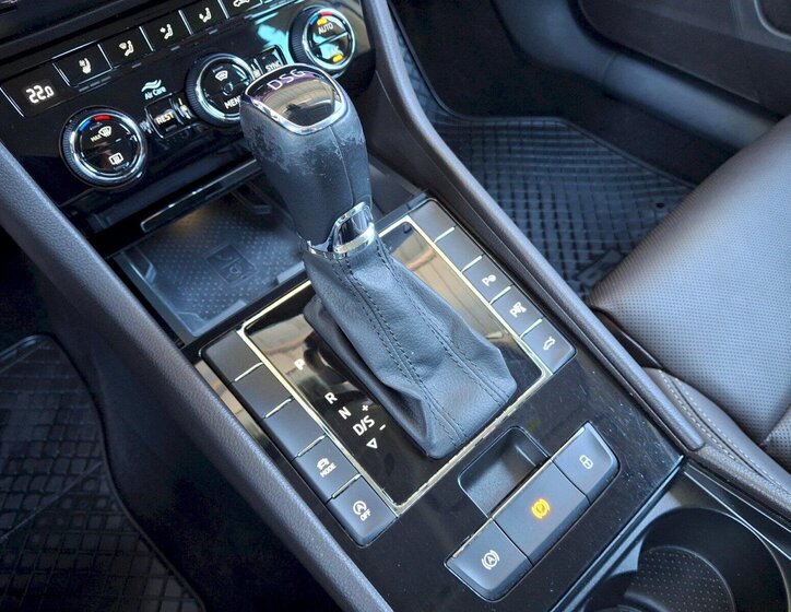 Škoda Superb Sedan / Limuzína 2,0 l 110 kw