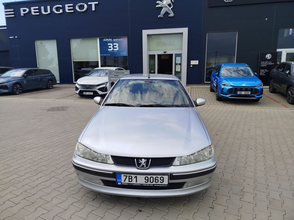 Peugeot 406 Sedan / Limuzína 2,0 l 80 kw