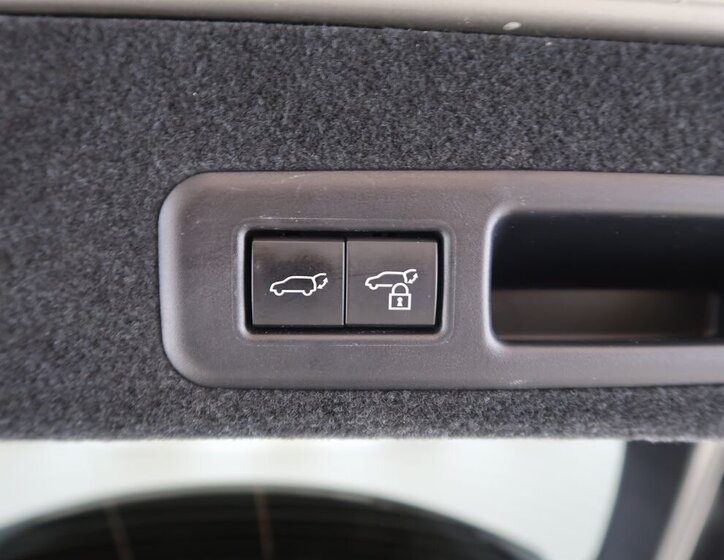 Lexus RX 300 SUV 2,0 l 175 kw