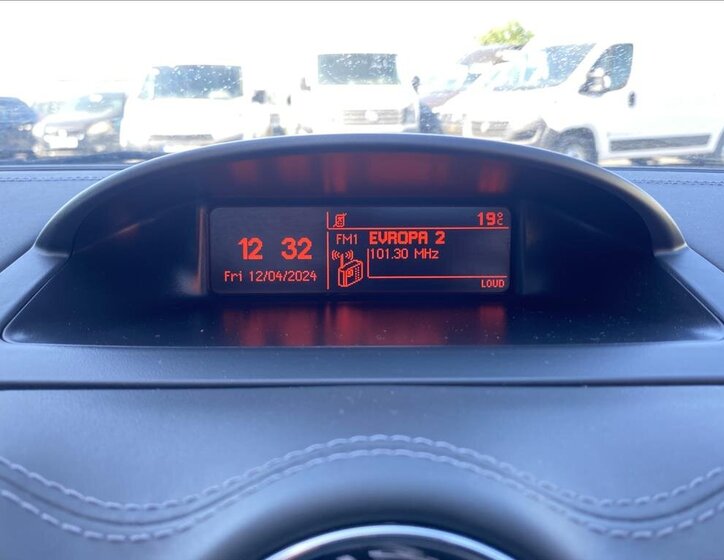 Peugeot RCZ Kupé 2,0 l 120 kw