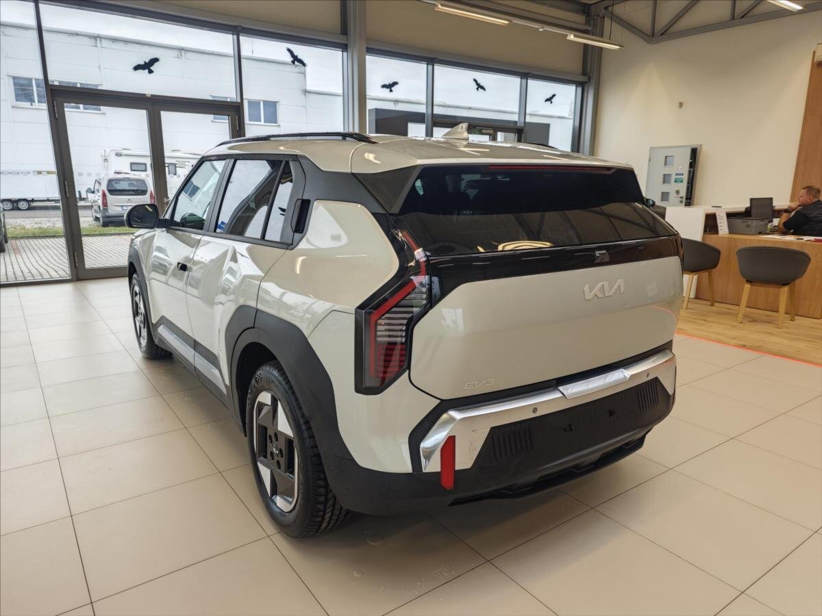 KIA EV3 SUV / Terénní 0,0 150 kw