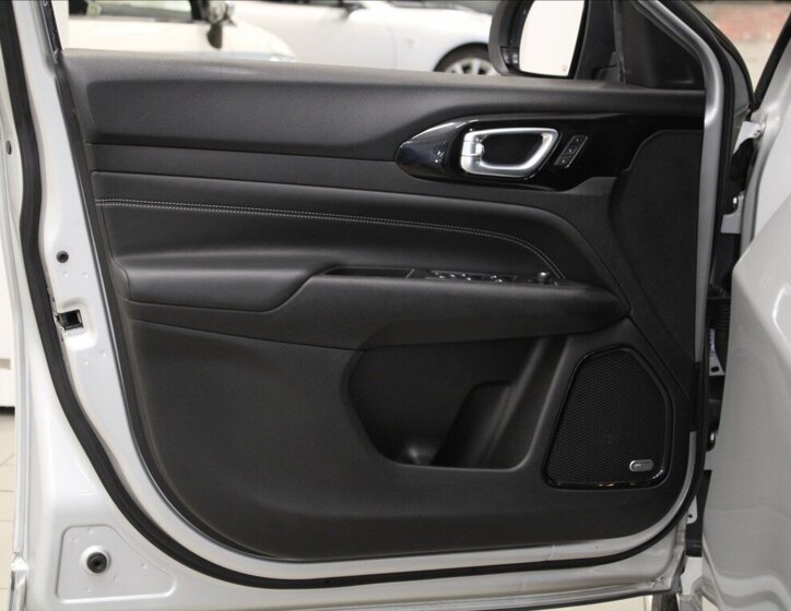 Jeep Compass SUV / Terénní 1,3 l 110 kw