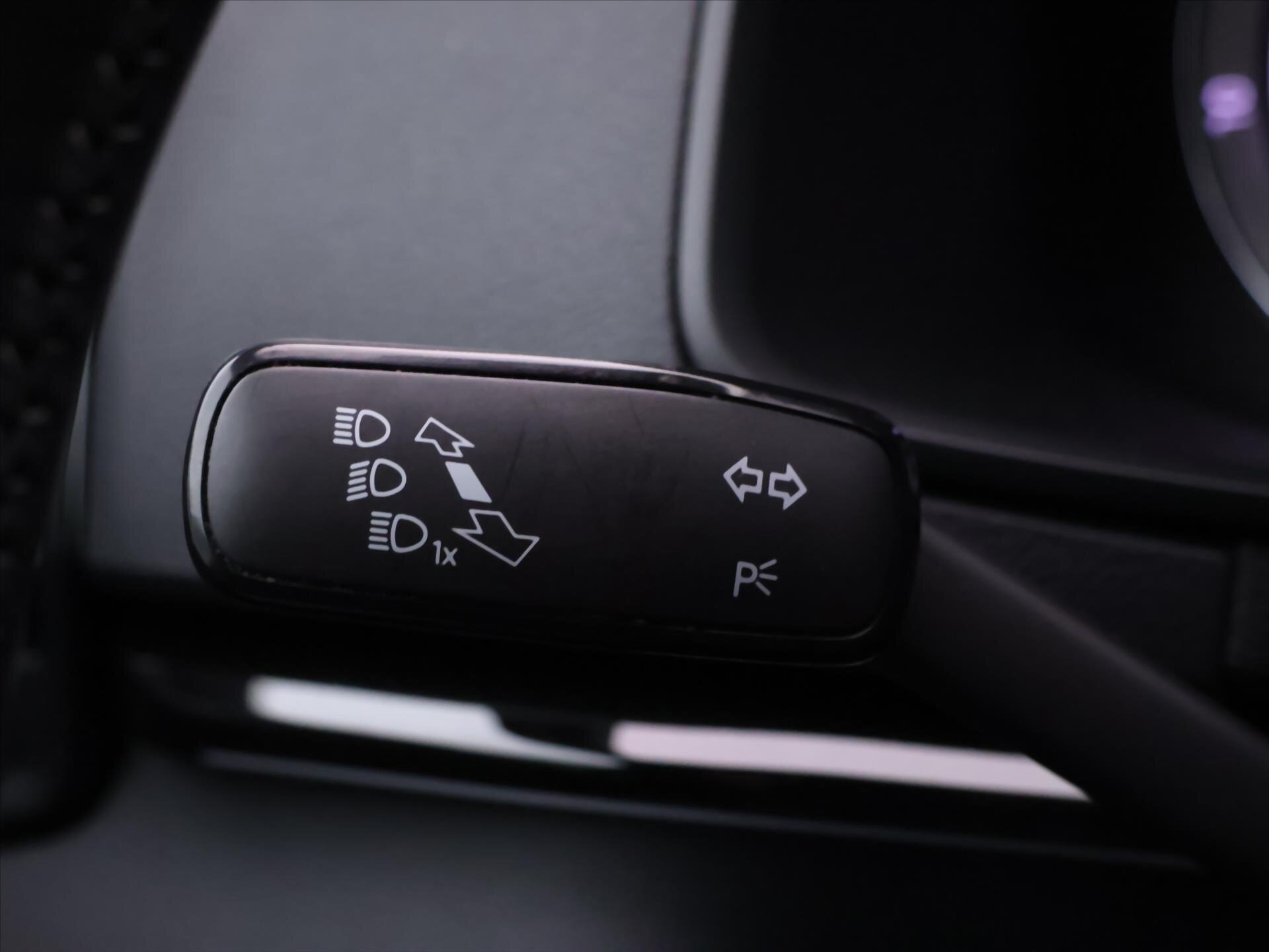 Škoda Karoq SUV 1,5 l 110 kw