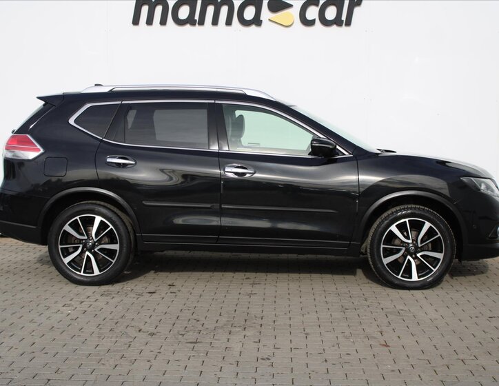 Nissan X-Trail SUV / Terénní 1,6 l 96 kw